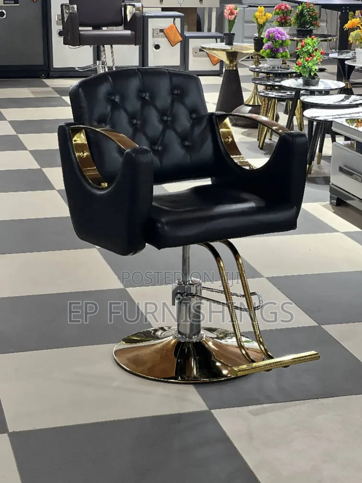Saloon/Barbershop Chair