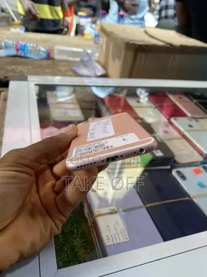 Apple iPhone 6s 32 GB Gold