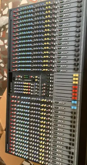 Allen & Heath Gl2400 32channel Professional Mixer
