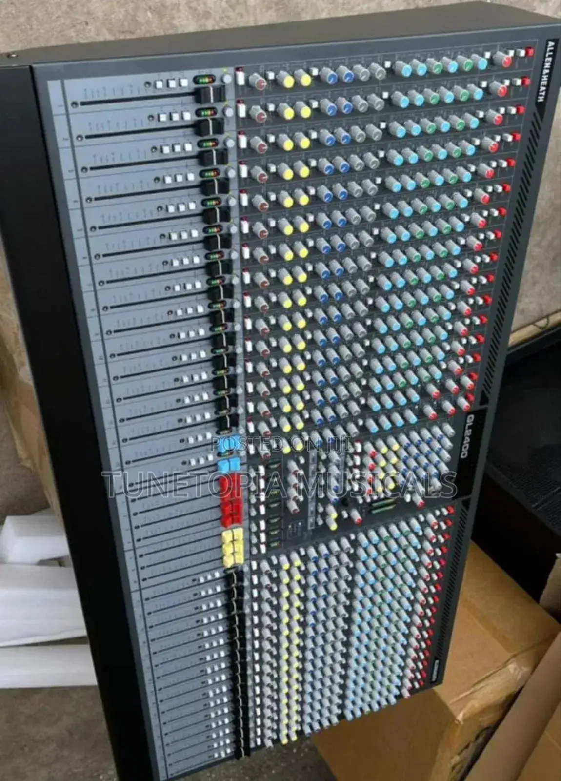 Allen & Heath Gl2400 32channel Professional Mixer