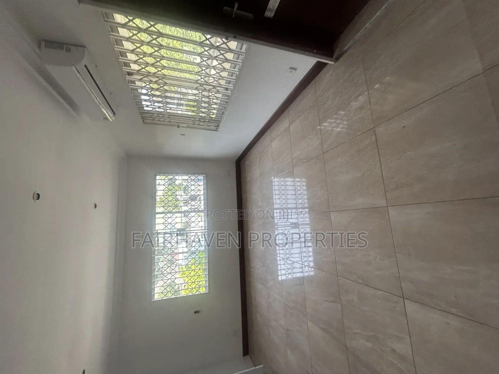 4bdrm House in Big Disu Realty, Cantonments for rent