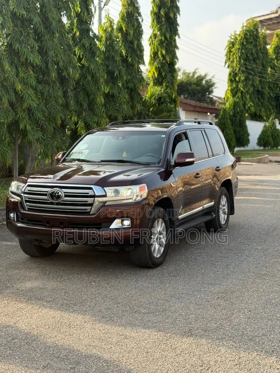 Toyota Land Cruiser 5.7 V8 GXR 2016 Burgundy