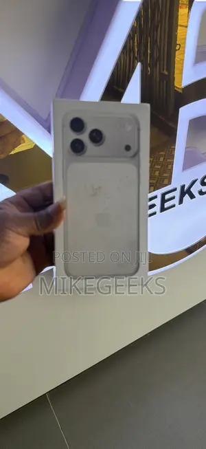 New Apple iPhone 17 Pro Max 512 GB Silver