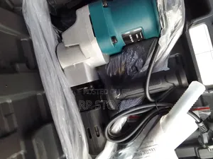 Bosch Rotary Hammer Drill 1100w