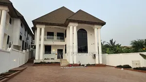 5bdrm Mansion in Santasi Kotwi, Kumasi Metropolitan for sale