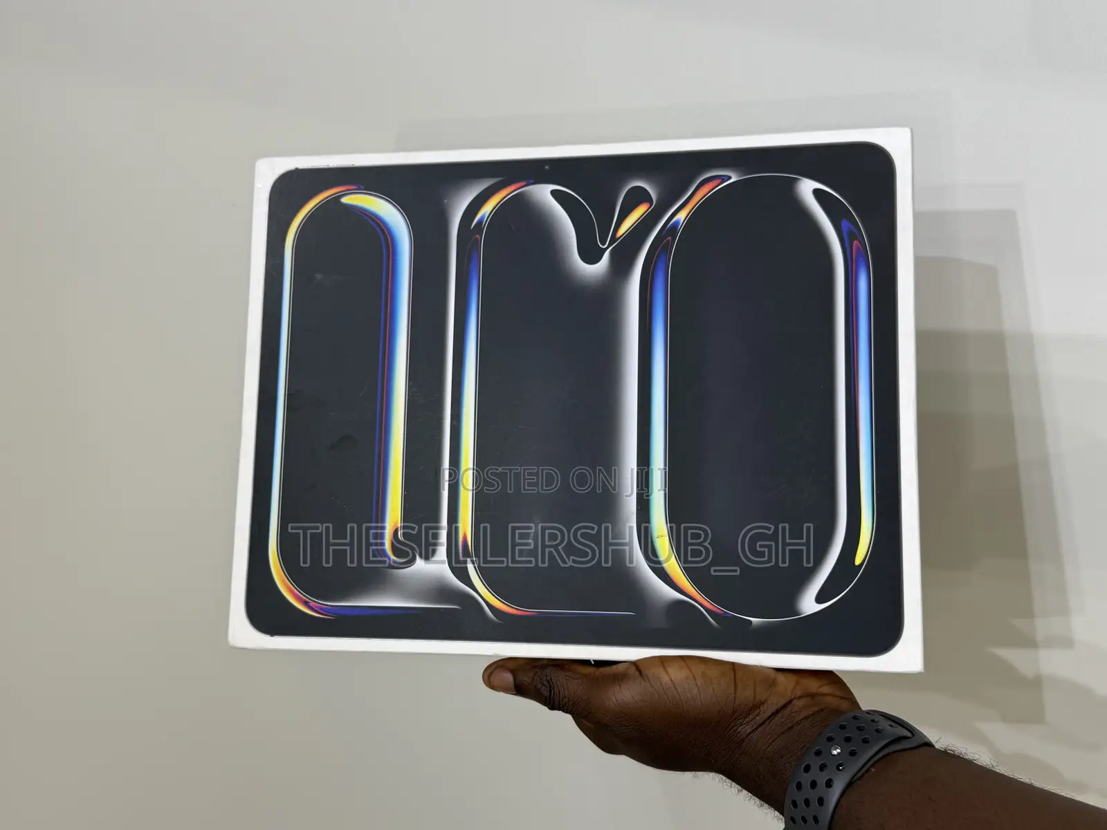 New Apple iPad Pro 13 (2025) 256 GB Black