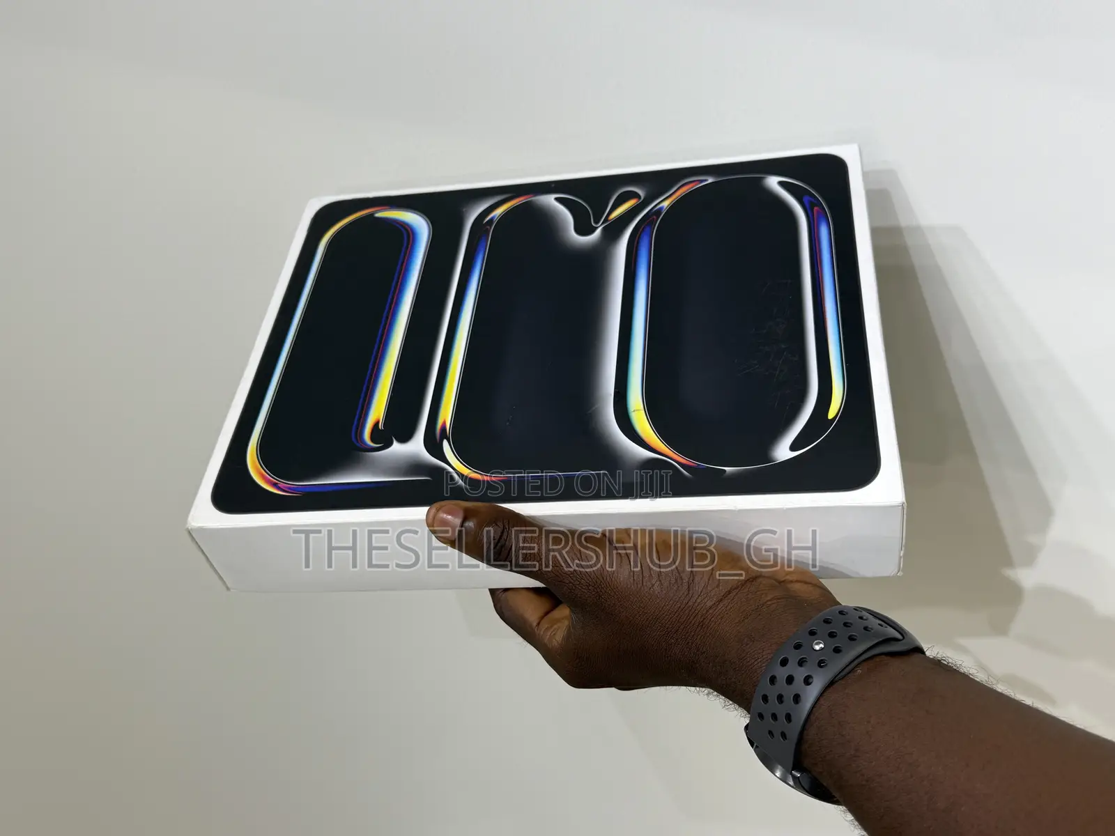 New Apple iPad Pro 13 (2025) 256 GB Black