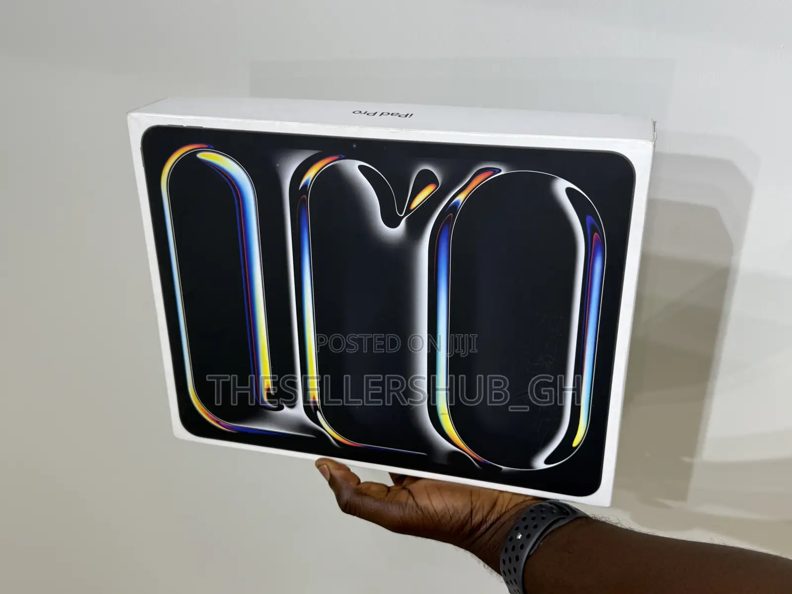 New Apple iPad Pro 13 (2025) 256 GB Black