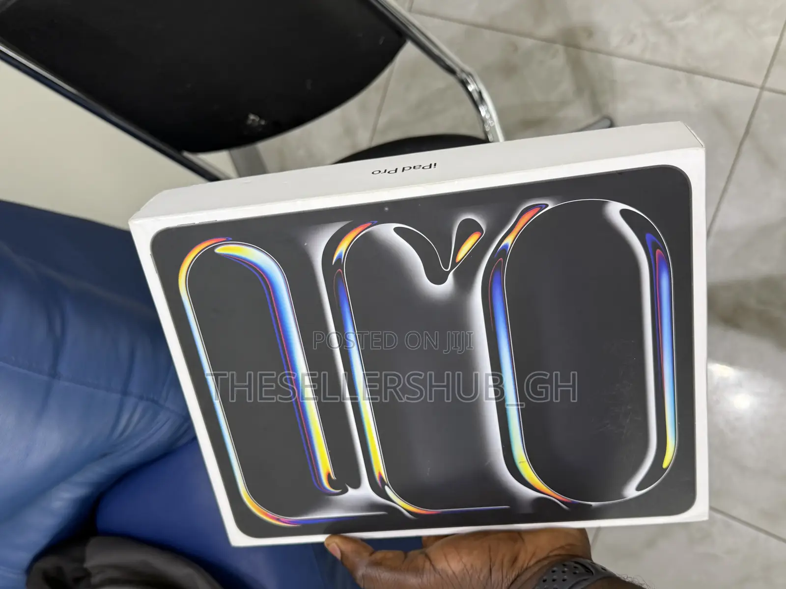 New Apple iPad Pro 13 (2025) 256 GB Black