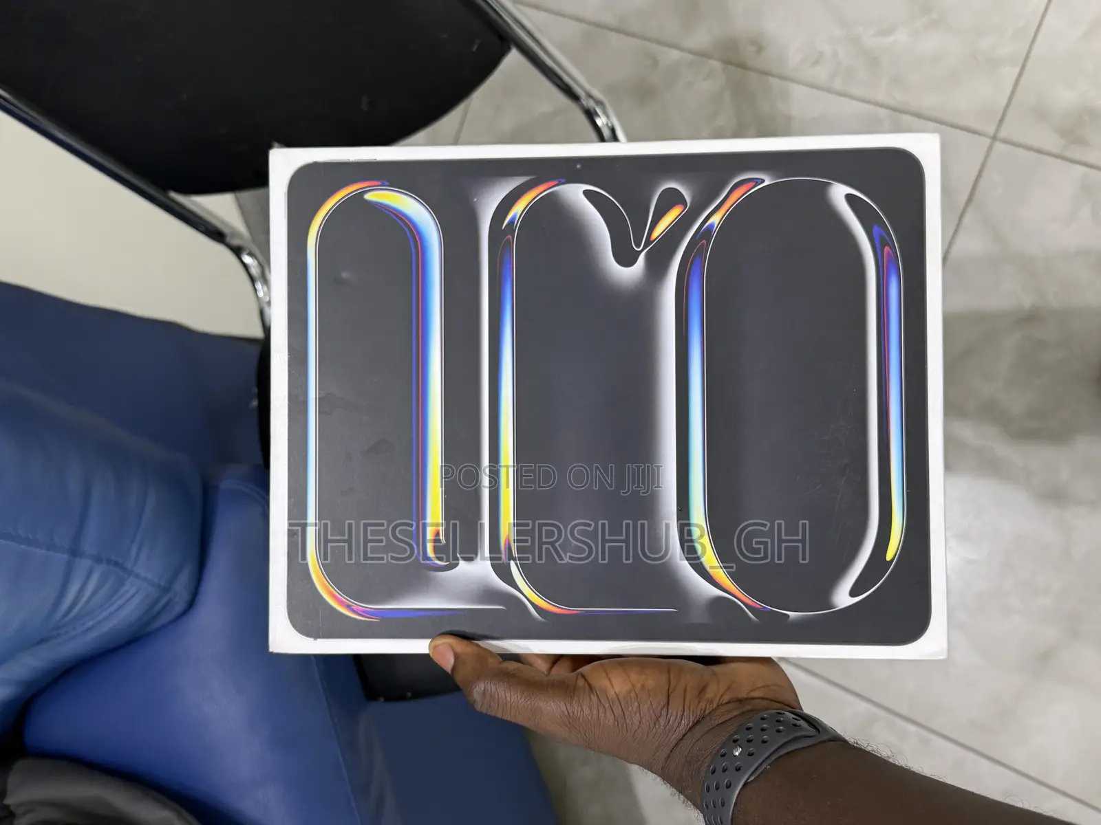 New Apple iPad Pro 13 (2025) 256 GB Black