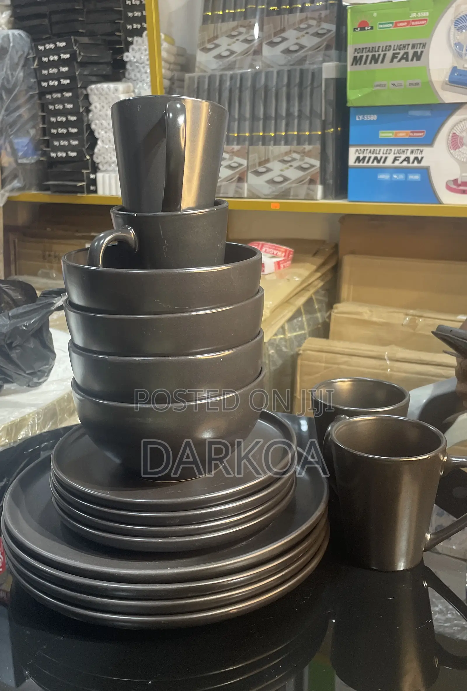 16pcs Black Ceramic Dinner Set