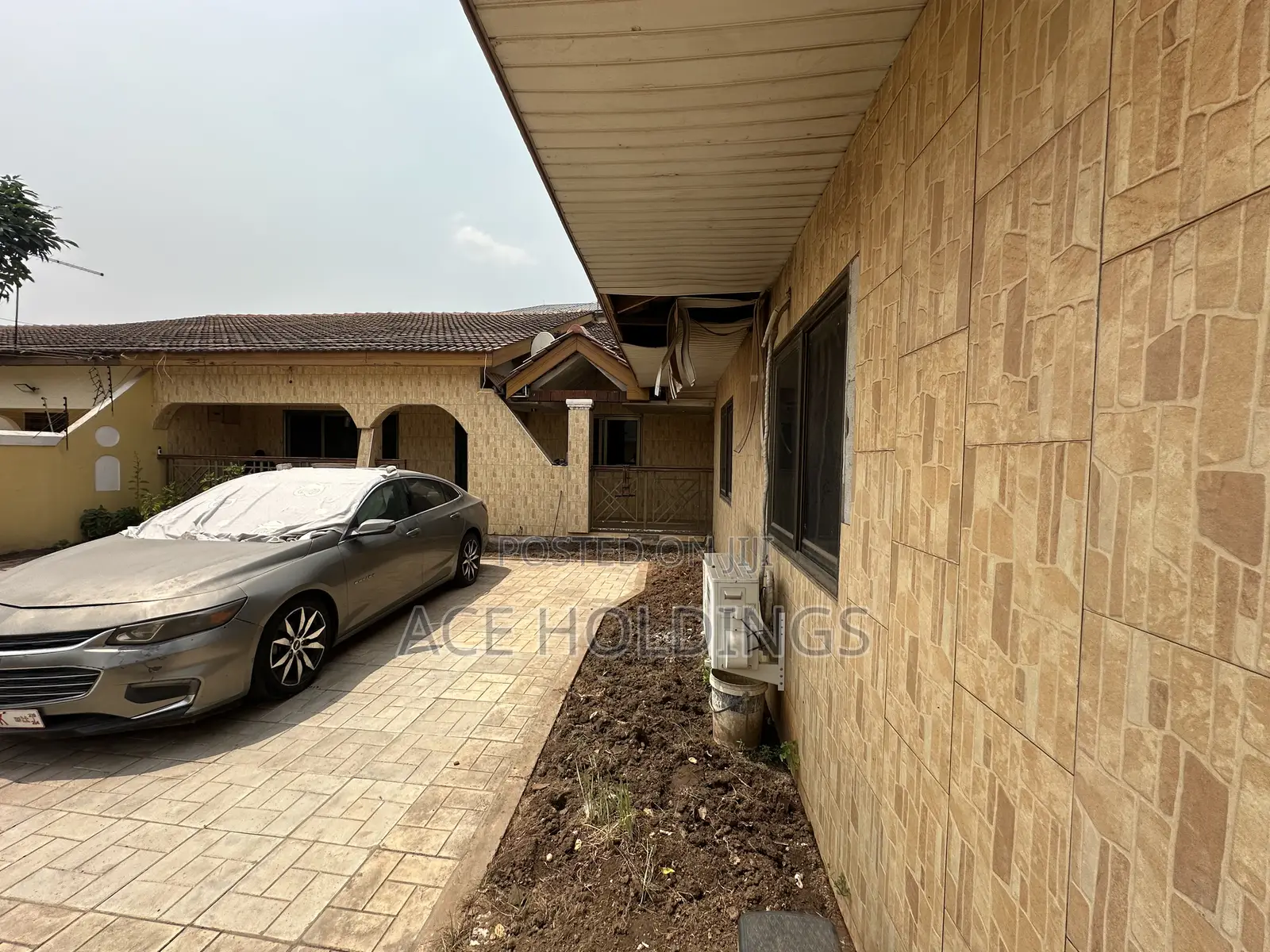 3bdrm House in Community 18, Spintex for sale