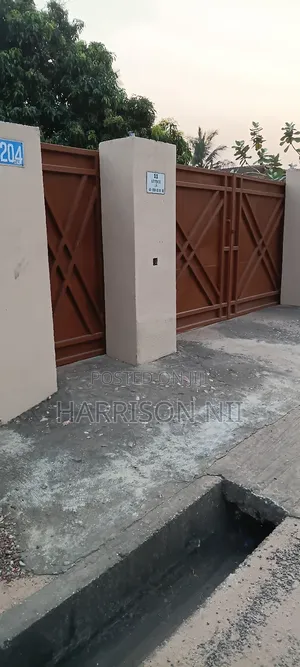 2bdrm House in Ashongman Estate for rent