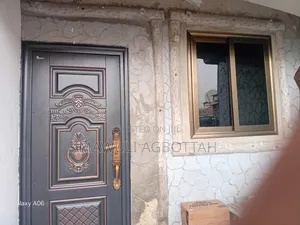 1bdrm House in Auntie Aku for rent