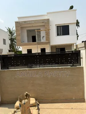 3bdrm Duplex in Baatsonaa Spintex for sale
