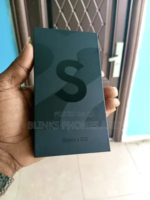 New Samsung Galaxy S22 5G 128 GB Black