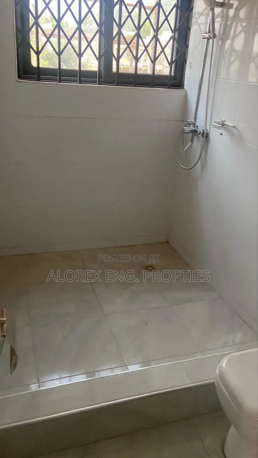 3bdrm House in Oyarifa for rent