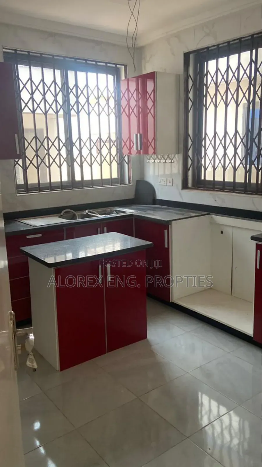 3bdrm House in Oyarifa for rent