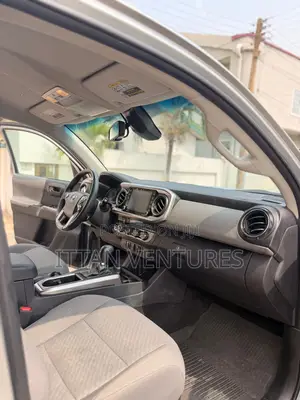 Toyota Tacoma 2023 Gray