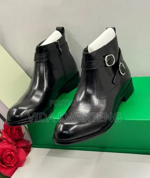 Executive Clarks Black Leather Boots