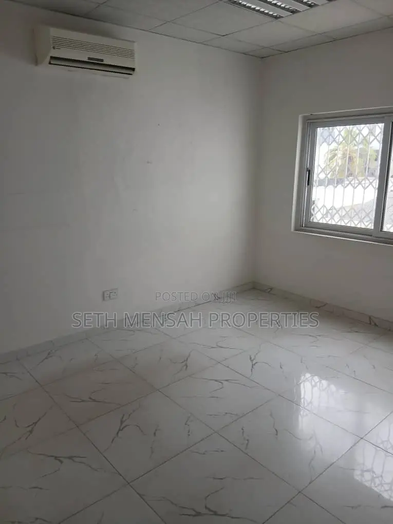 8. Bedroom Office Space for Rent at Dzorwulu