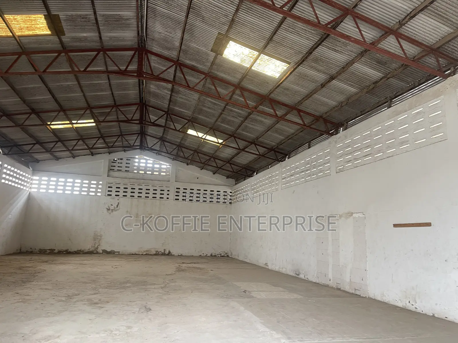 900 SQM Warehouse at North Kaneshie Industrial Area for Rent