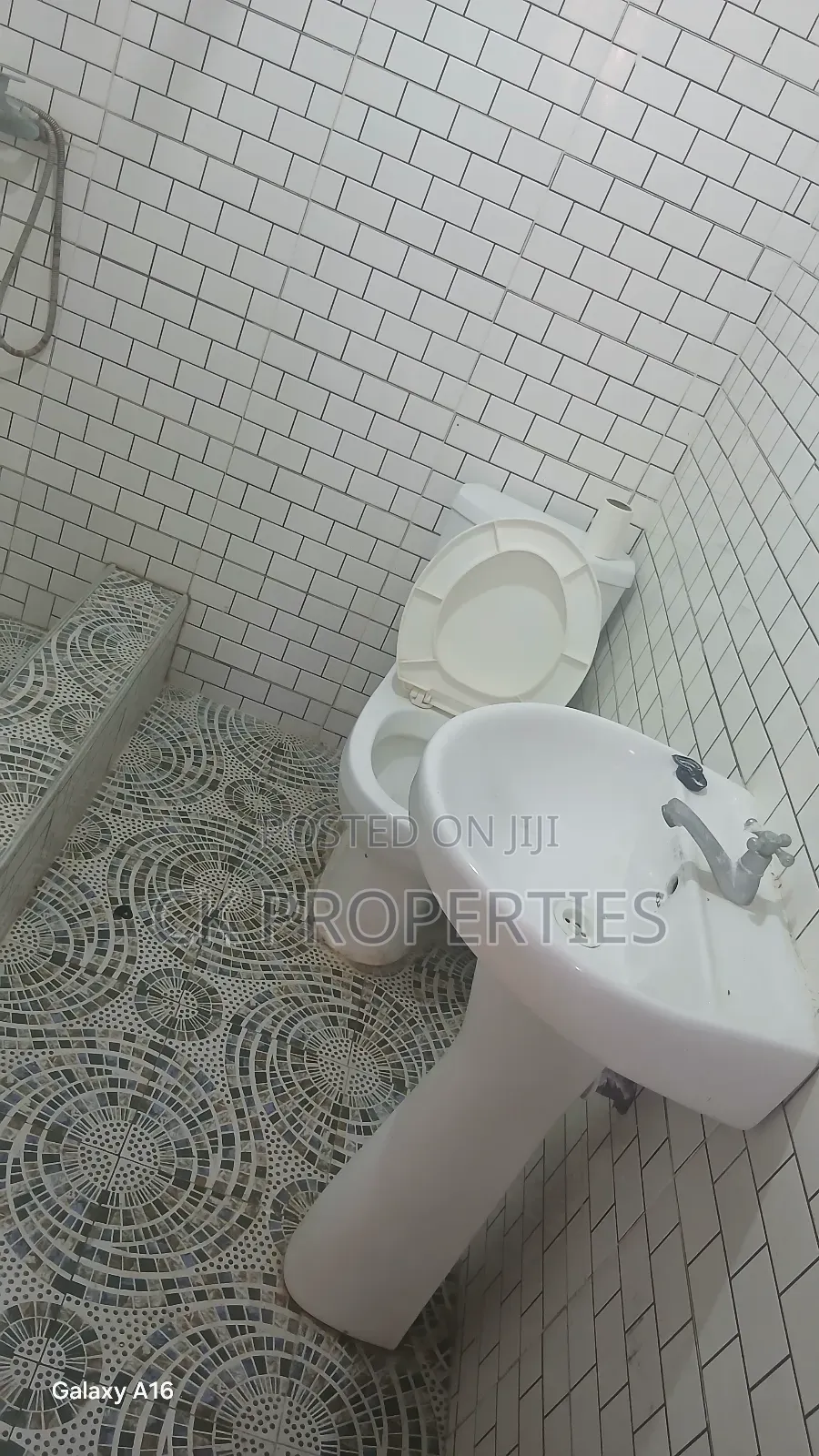 Mini Flat in Dome for rent