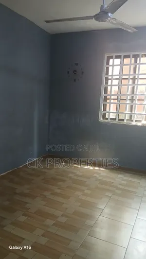 Mini Flat in Dome for rent