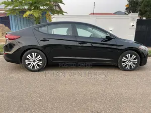 Hyundai Elantra Value Edition Sedan FWD (2.0L 4cyl 6A) 2017 Black