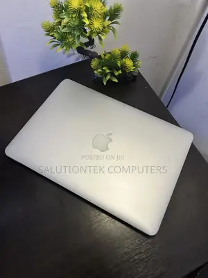 Laptop Apple MacBook 2015 8GB Intel Core I5 SSD 256GB