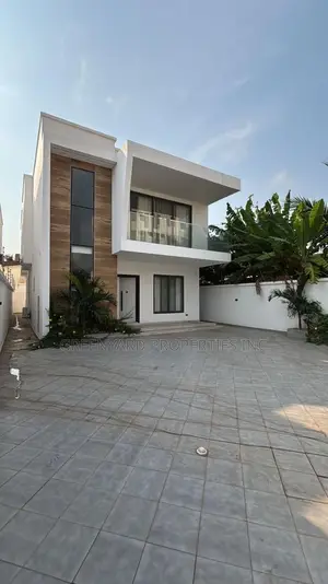 5bdrm House in A&C, East Legon for rent