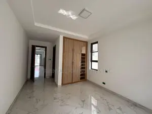 5bdrm House in A&C, East Legon for rent