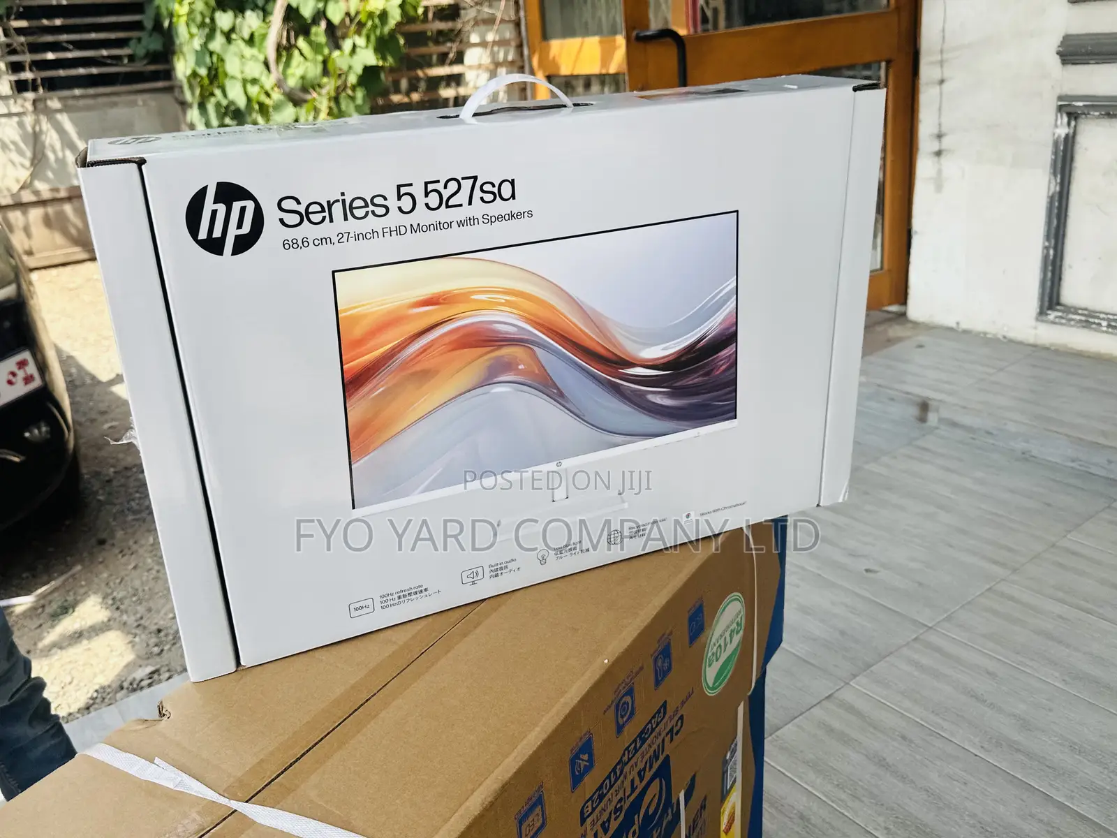 Integrated Dual 2w Hp Slim Series 5 Monitor 527sa