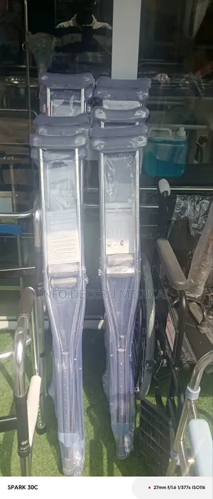 Armpit Crutches (All Sizes)