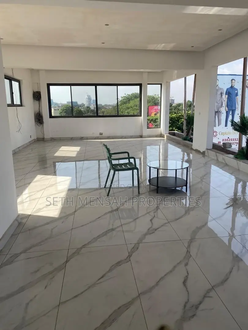 300 Office Space for Rent at Labone