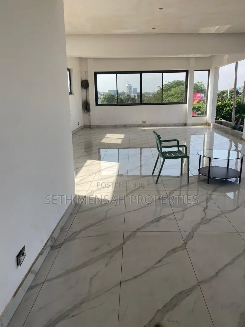 300 Office Space for Rent at Labone