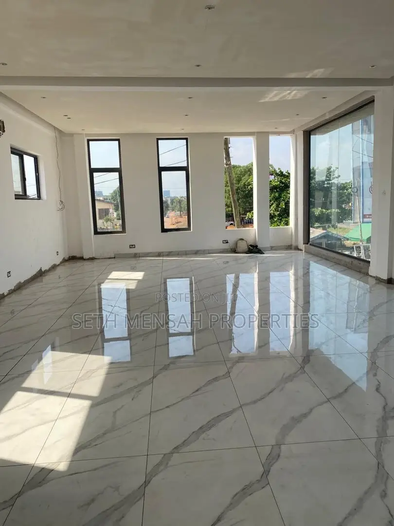 300 Office Space for Rent at Labone