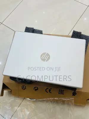 New Laptop HP 15 8GB Intel Core 3 SSD 512GB
