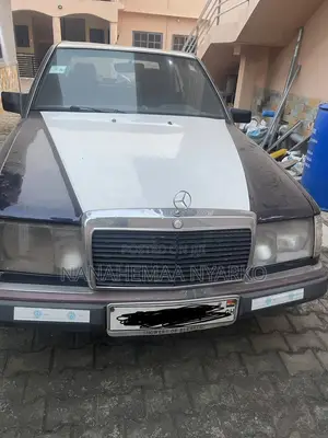 Mercedes-Benz W124 1989 Black