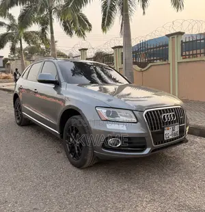 Audi Q5 2.0T Premium AWD quattro 2016 Gray