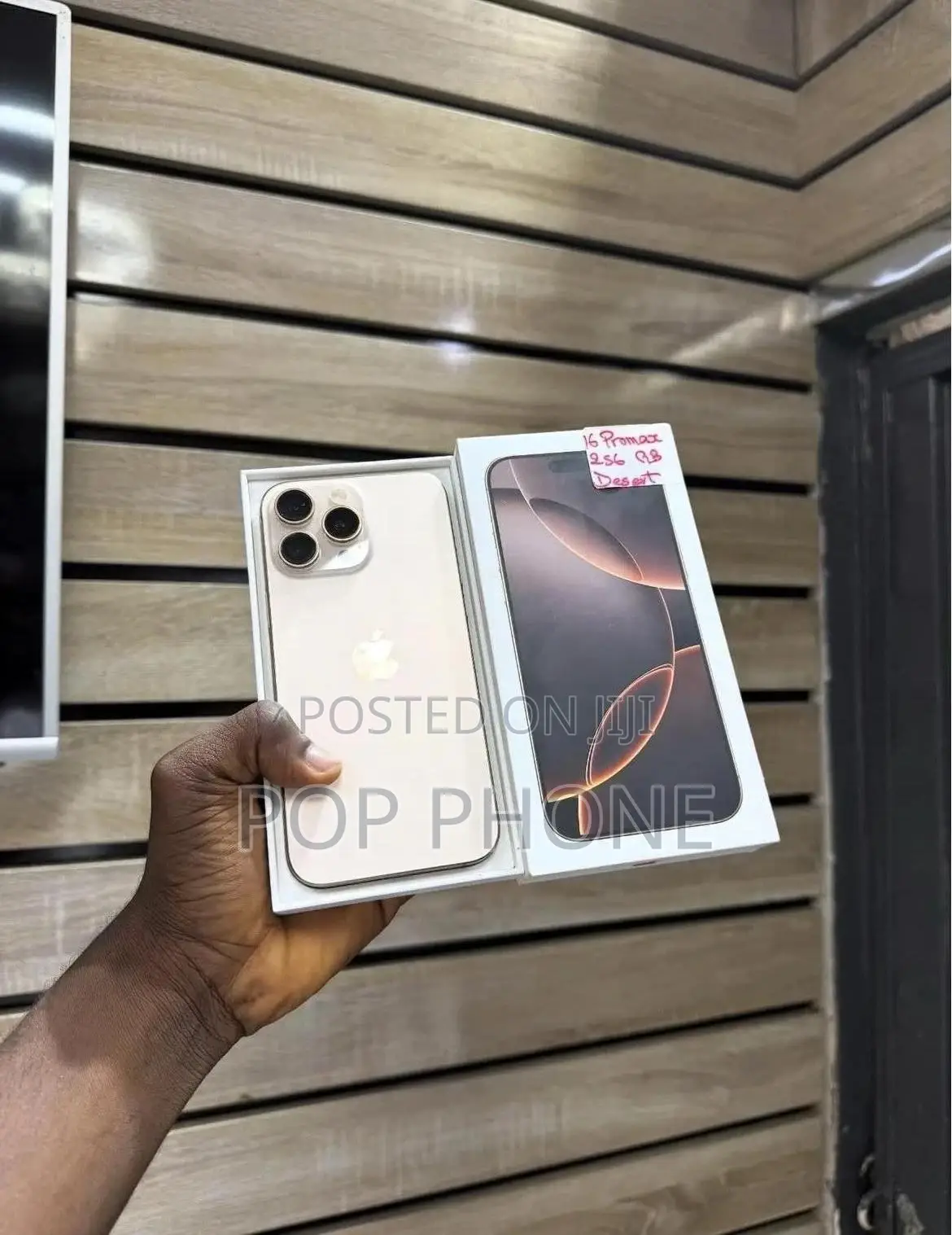 Apple iPhone 16 Pro Max 256 GB Gold
