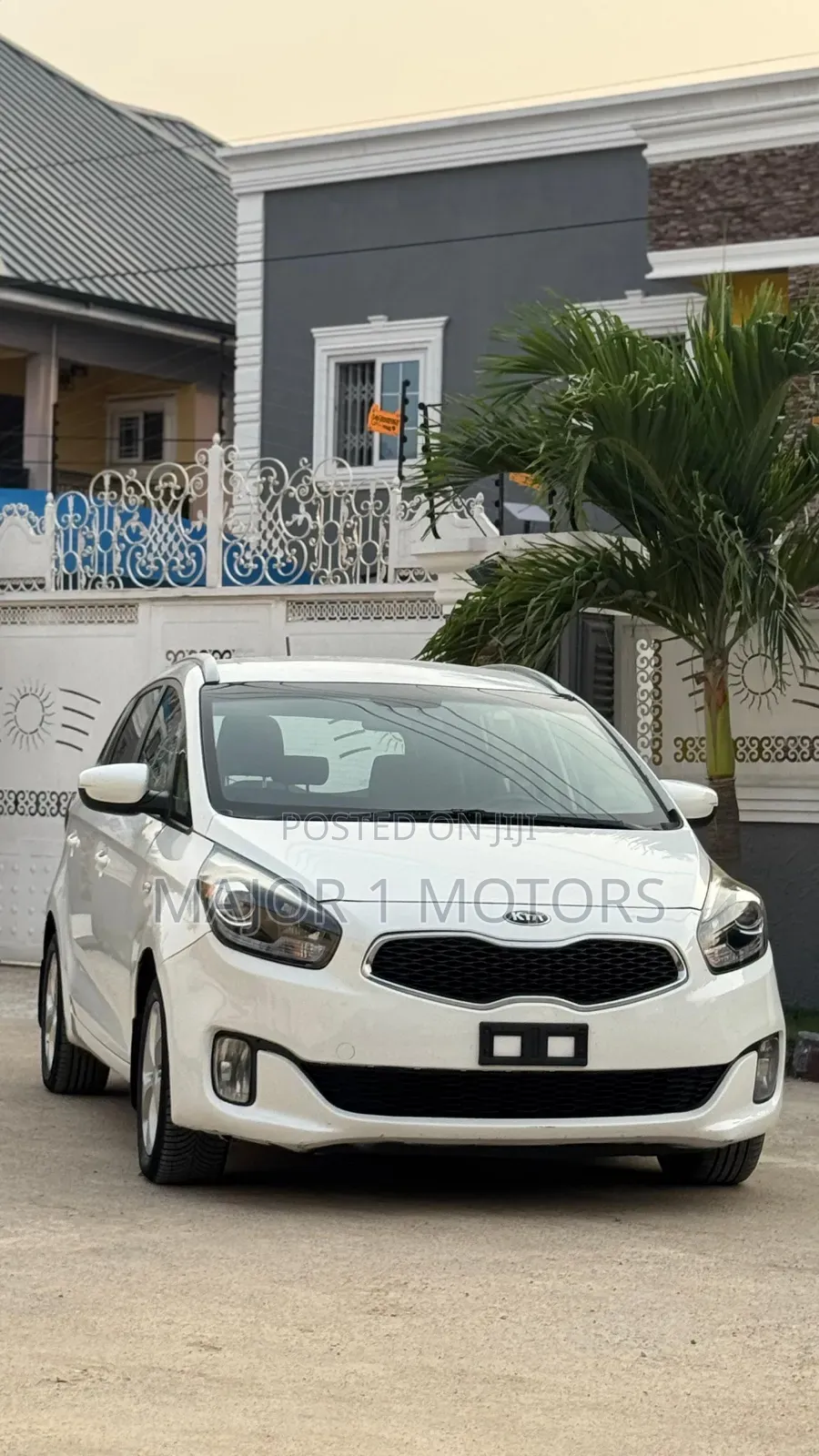 Kia Rondo 2015 White