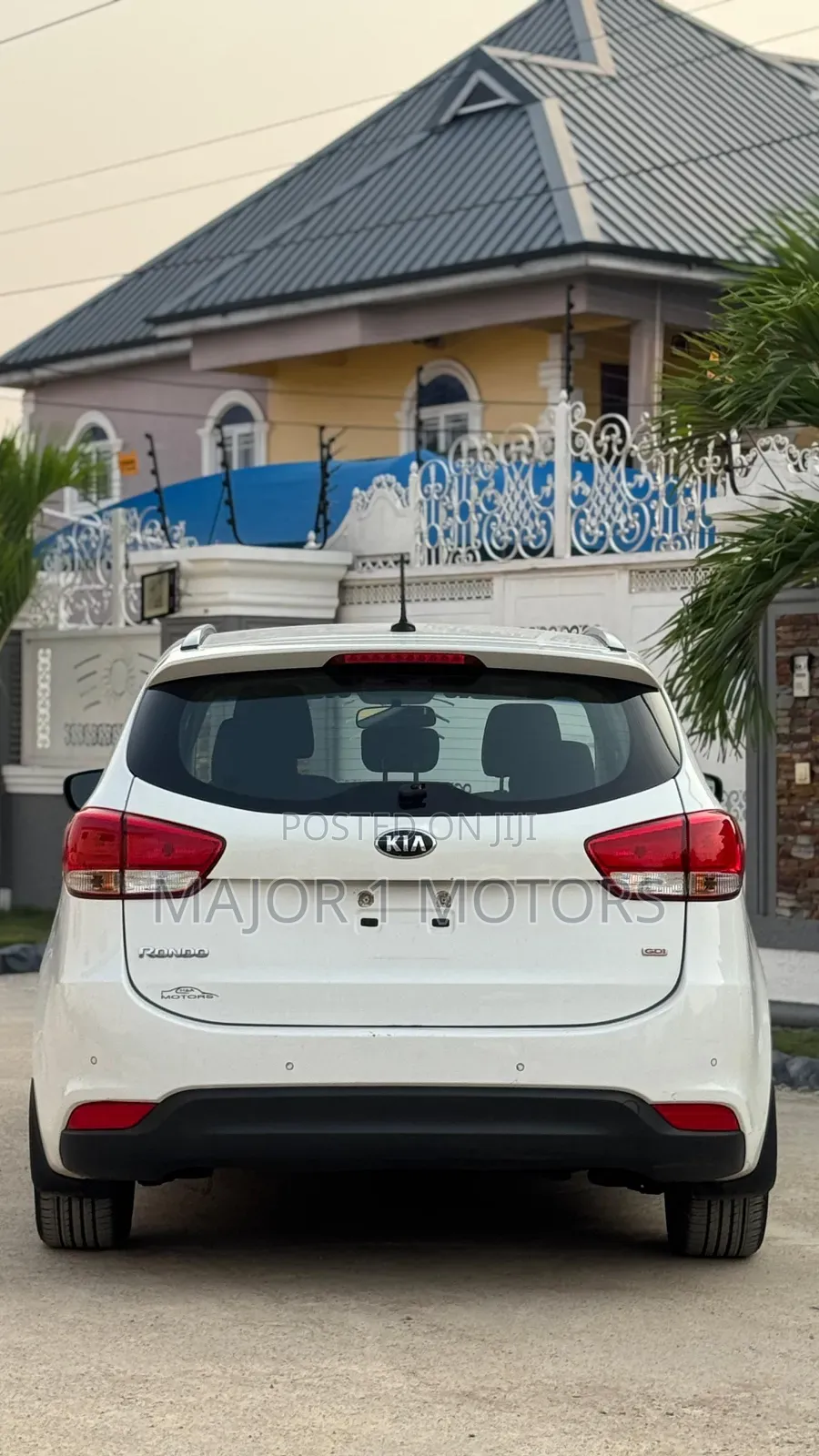 Kia Rondo 2015 White