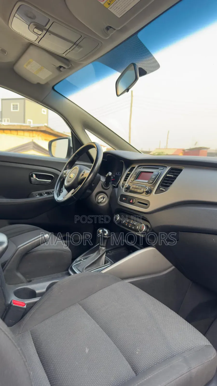 Kia Rondo 2015 White
