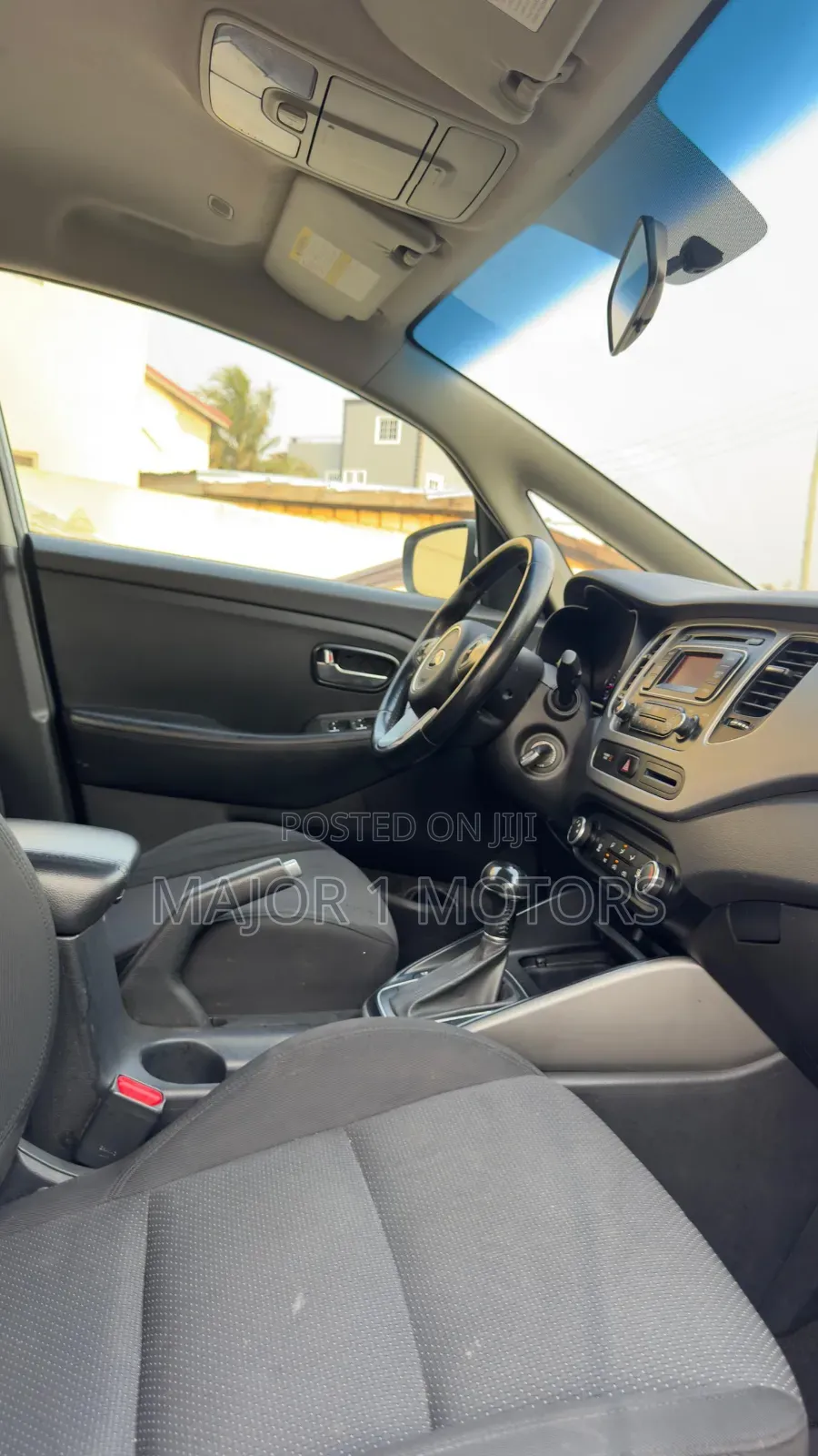 Kia Rondo 2015 White