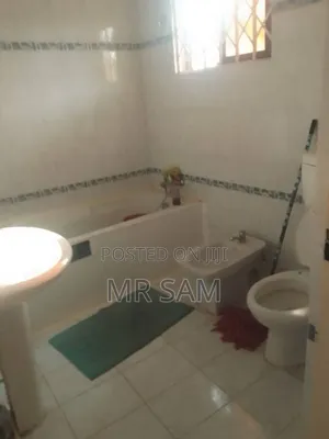 5bdrm House in Sam Properties, West Hills Mall Area for rent