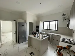 3bdrm Duplex in East Airport for sale