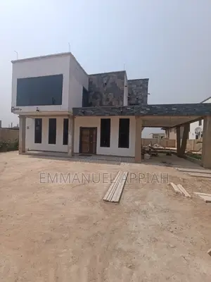 4bdrm House in Ablekuma Odumase for sale