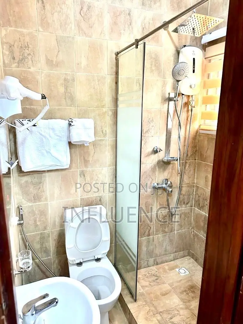 Furnished 2bdrm Apartment in Palace Mall Area, Spintex for rent