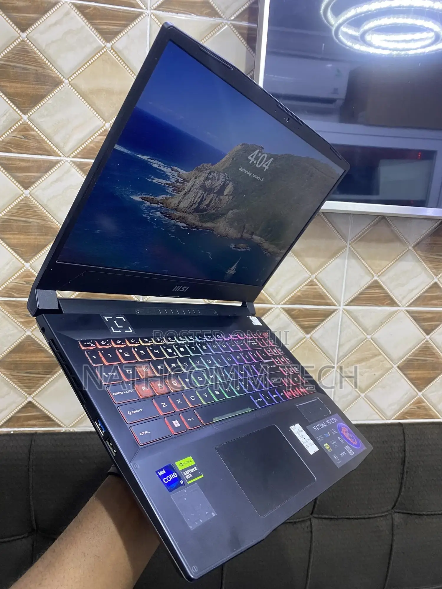 Laptop MSI Katana 15 16GB Intel Core I7 SSD 1T